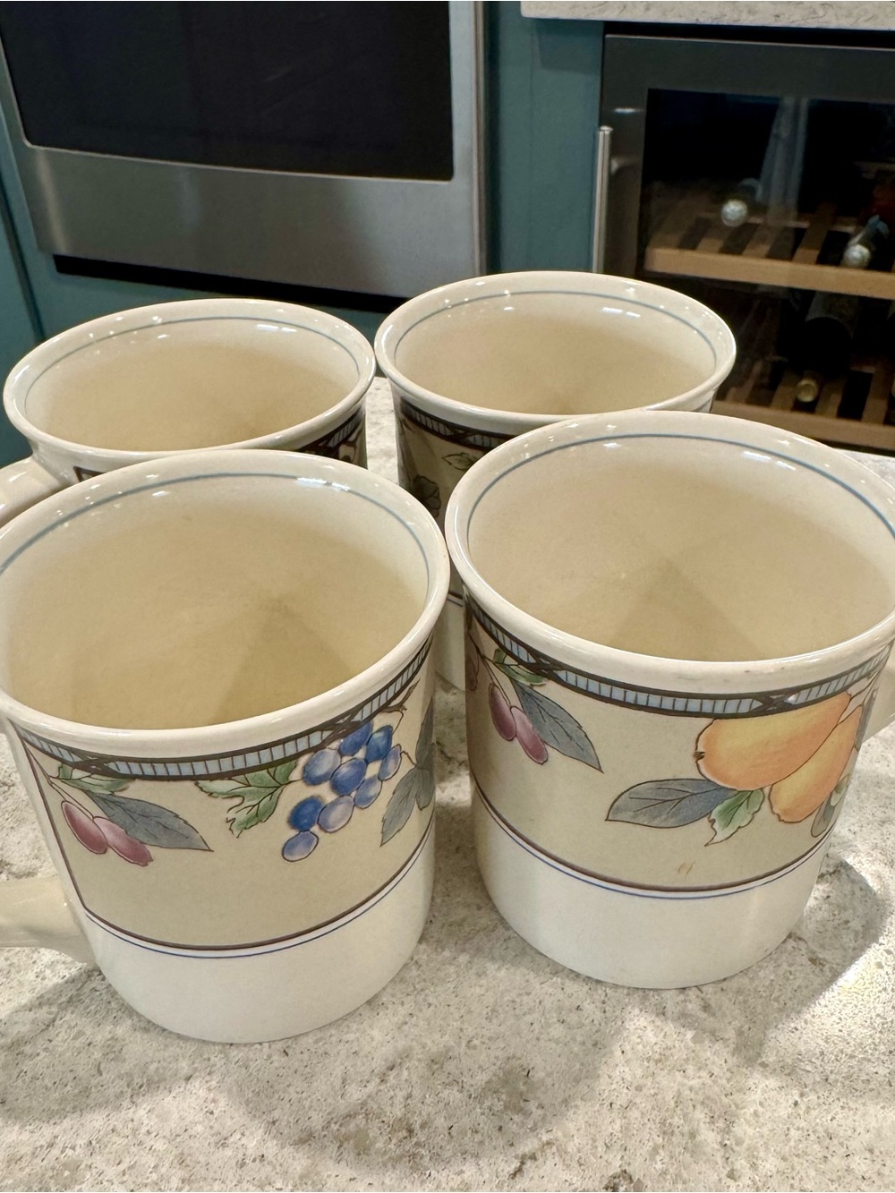 Set of 4 Mikasa Garden Harvest 3 1/2” Coffee Mugs Cup Fruit CAC29 11 oz